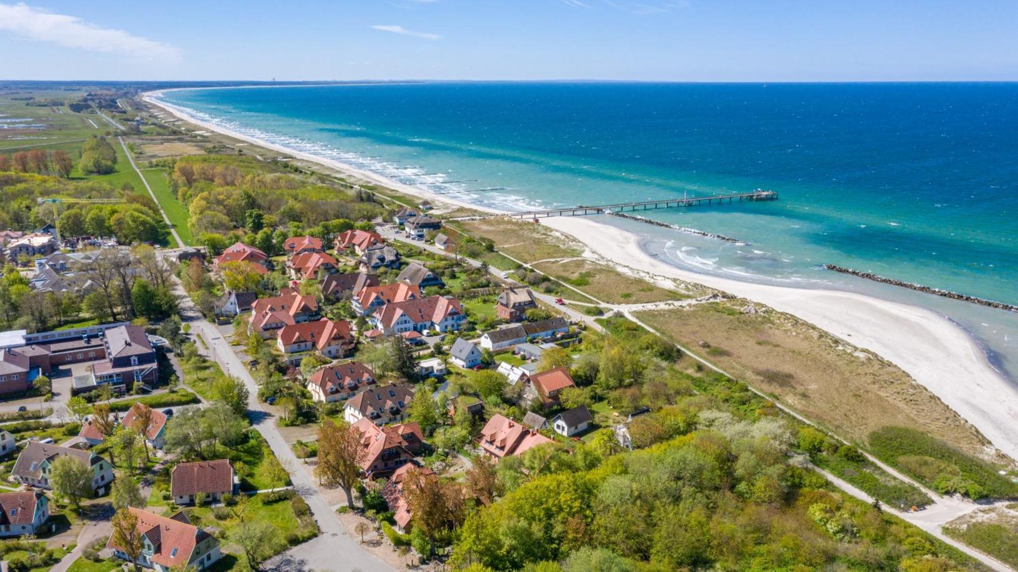 Ferienhaussiedlung Strandperlen Buchenhof 4B Wustrow  Exterior photo